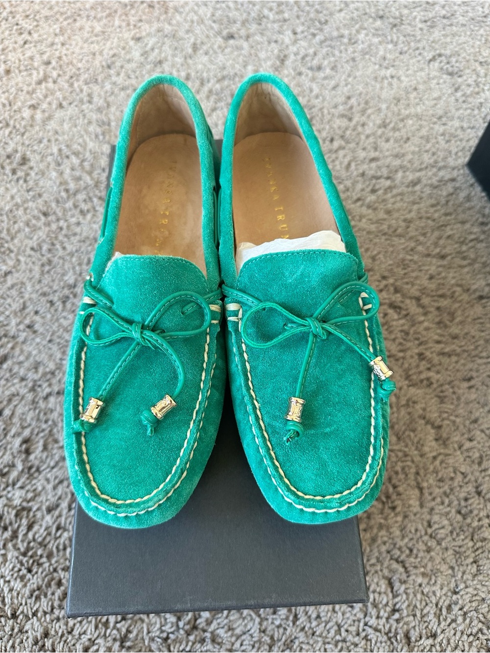 Ivanka Trump leather suede flat loafers